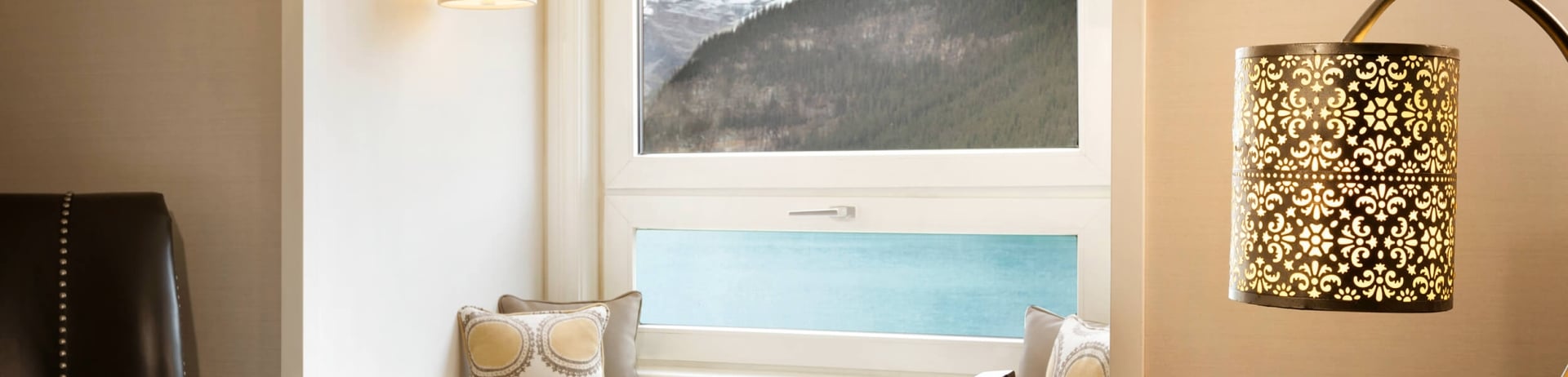 window nook overlooking lake louise
