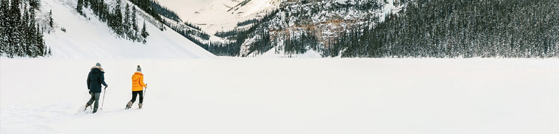 Blog-6 Reasons Why You Should Visit Lake Louise This November