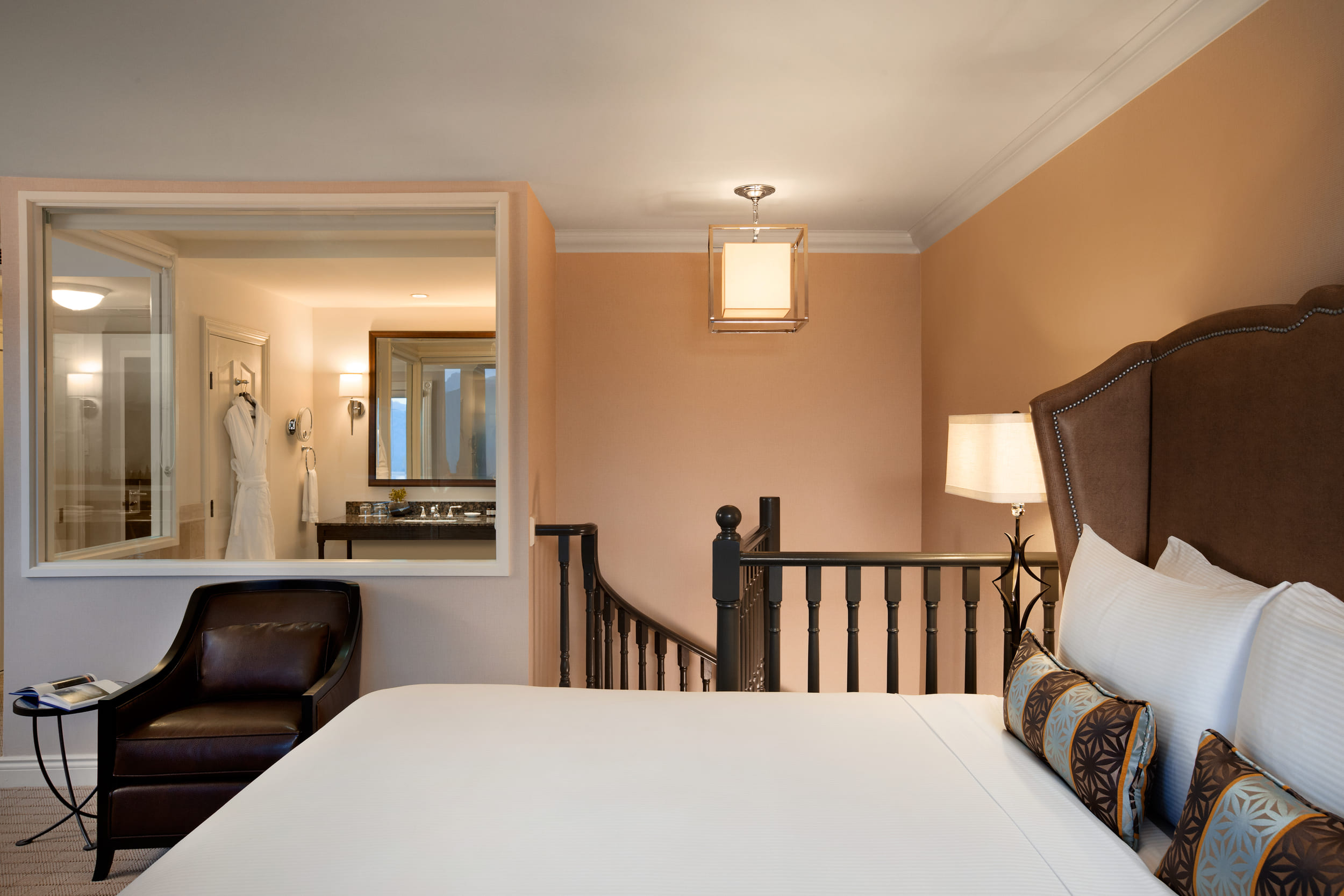 bedroom with starwell