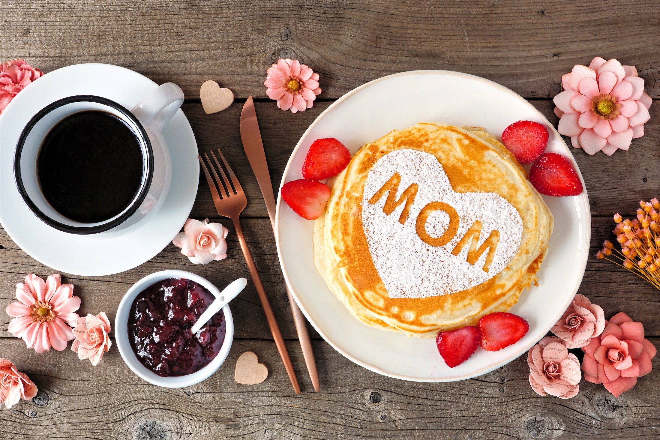 pancakes with mom spelled on them