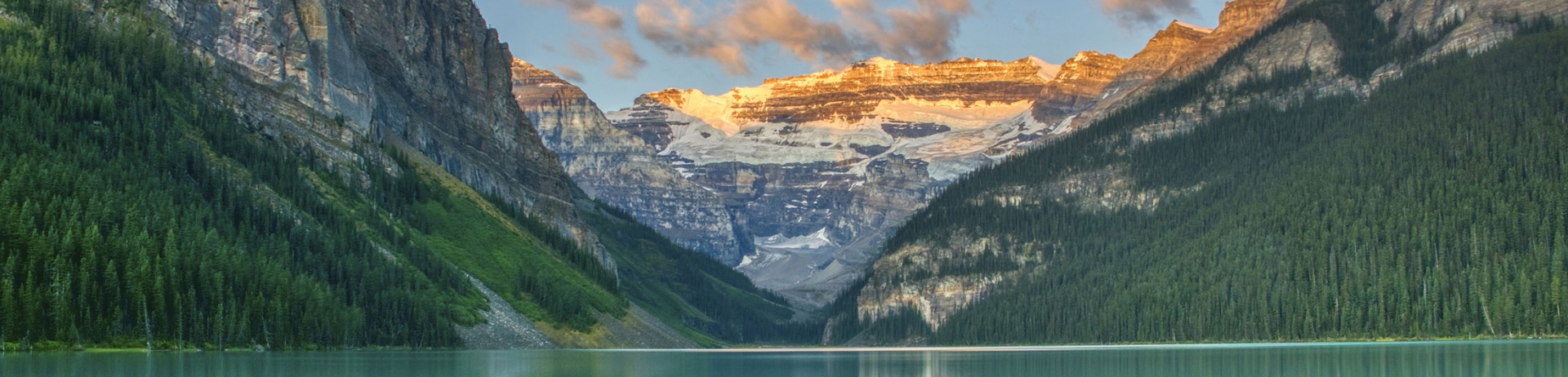 Lake Louise in the summer