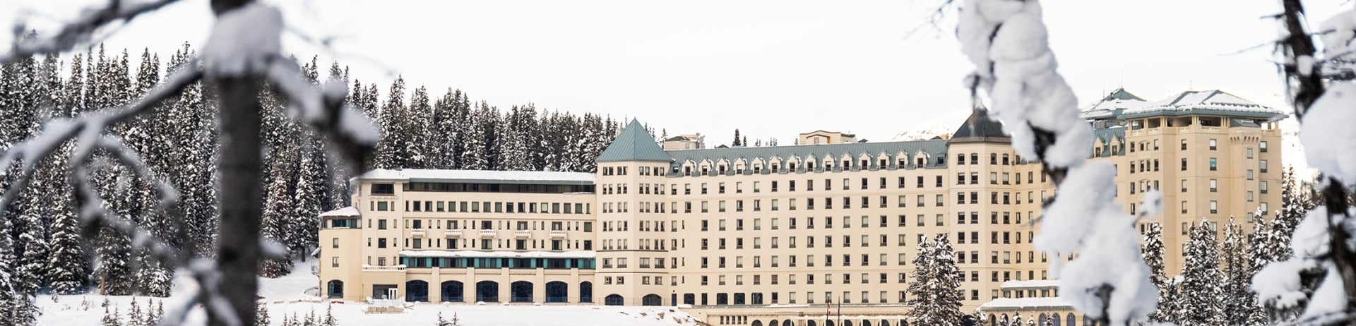 Fairmont Chateau Lake Louise - A Winter Paradise