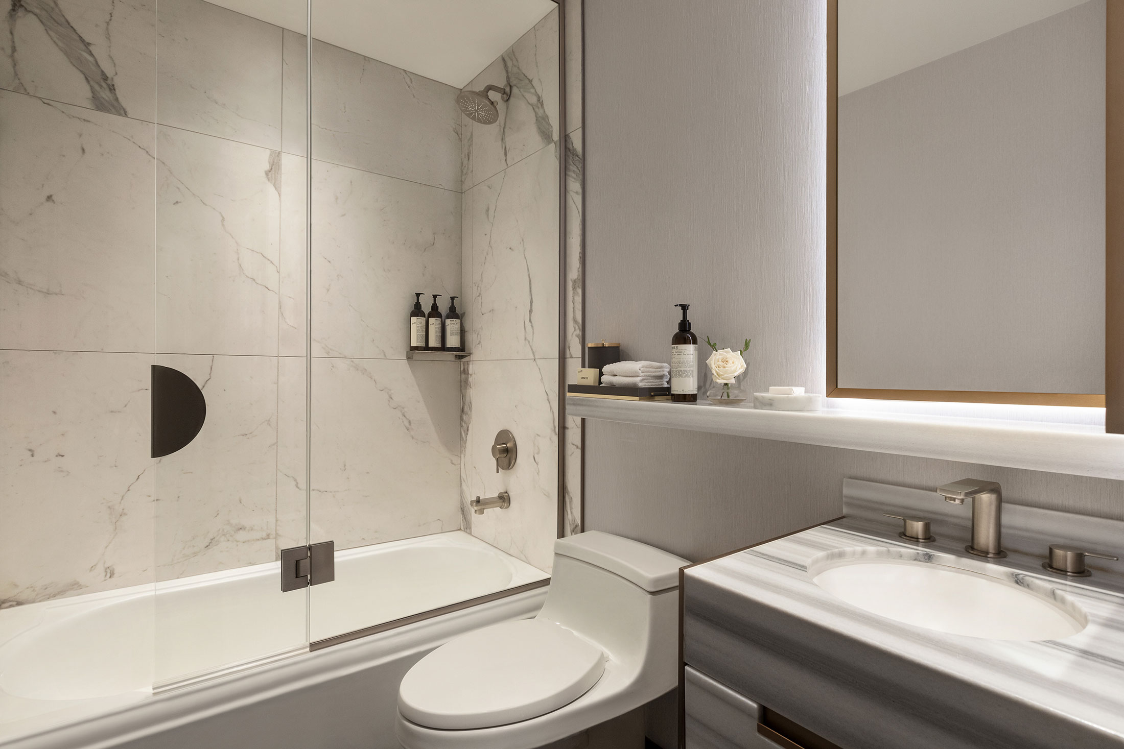 Junior Suite Bathroom